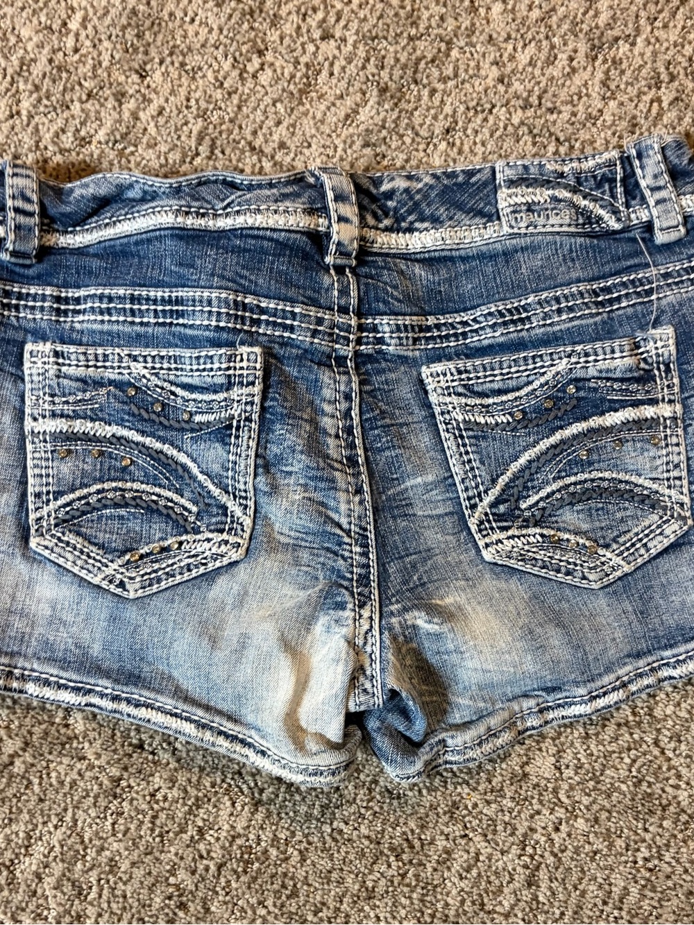 Maurices Light Blue Washed Denim Women’s Shorts